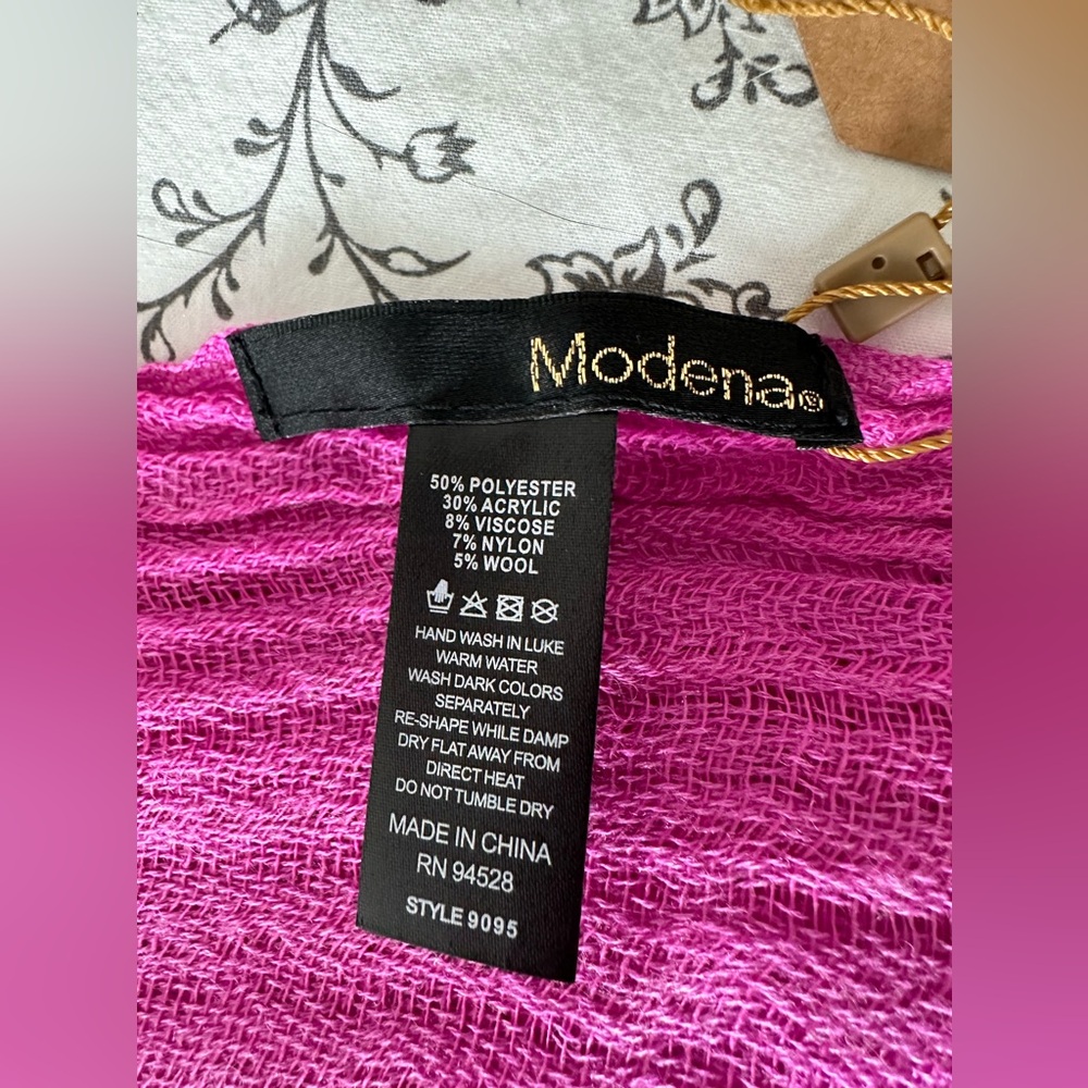 Modena Shawl Scarf Wrap Pink NWT - Picture 4 of 7